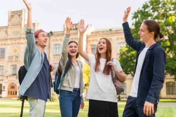 Giải đáp: Địa chỉ trường Đại học Kinh tế Quốc dân?