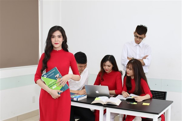 [Tìm hiểu]: Chương trình học Tài chính Ngân hàng trực tuyến