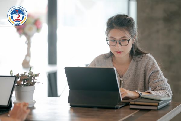 Học đại học online có tốt không