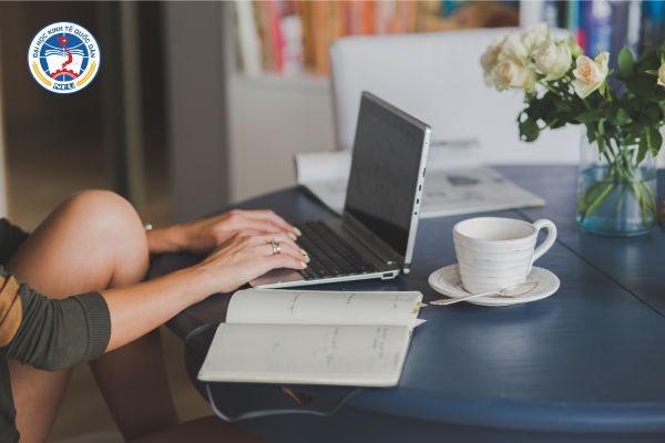 Học đại học online có tốt không