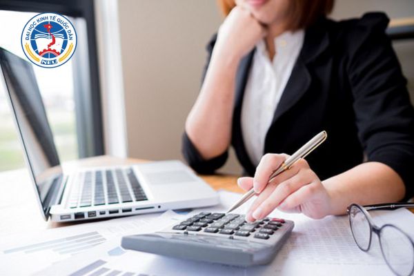 nganh ke toan hoc nhung mon gi