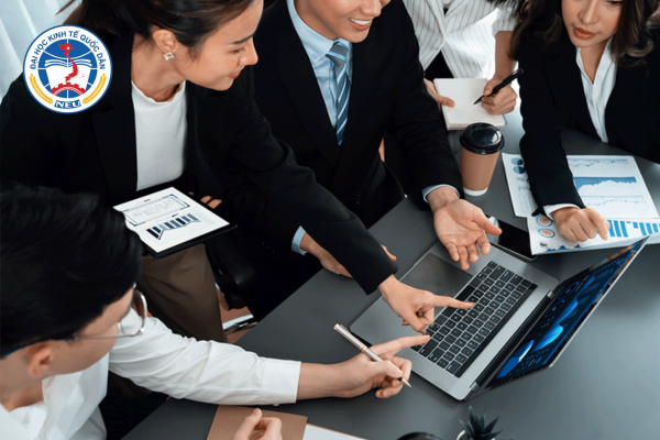 nganh quan tri kinh doanh nên hoc truong nao