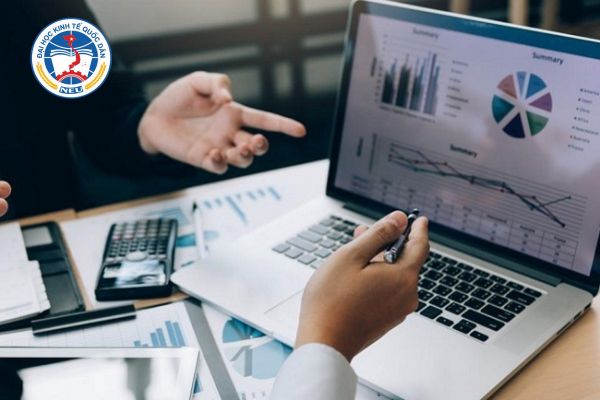 nganh tai chinh ngan hang he tu xa