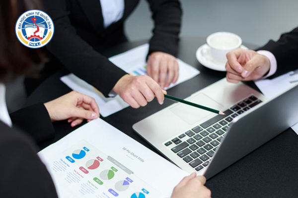 nganh quan tri kinh doanh he tu xa