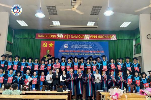 Lễ Khai giảng chương trình đào tạo từ xa Đại học Kinh tế Quốc dân năm 2025