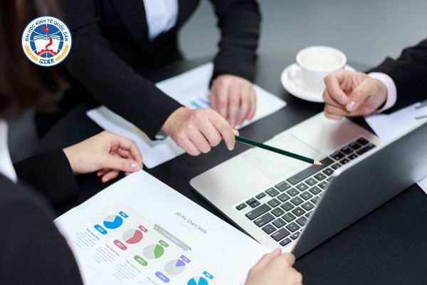 nganh quan tri kinh doanh cho nguoi thich lanh dao