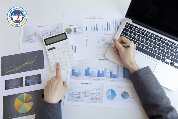 sinh vien quan tri kinh doanh so nhat dieu gi khi ra truong