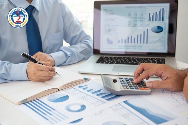 hoc quan tri kinh doanh co bi hoc lan man khong